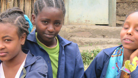 L’Ong Cifa per i diritti dei minori in Etiopia. "Tutte a scuola" un progetto per bambine e giovani donne.