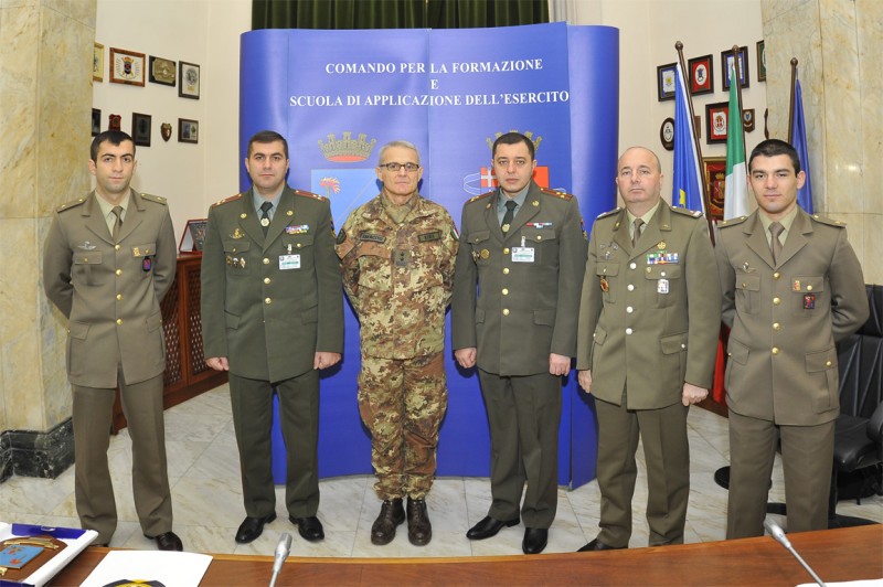 Delegazione armena in visita al Comando della Scuola di Applicazione dell’Esercito.