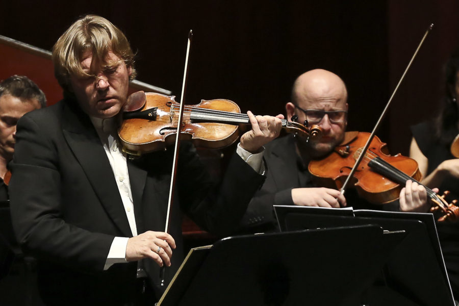 Al Teatro Regio il violino di Sergey Galaktionov gioca con Mahler e Schubert.